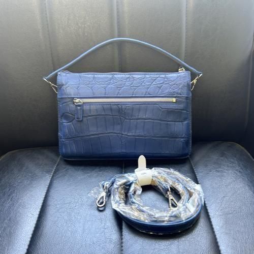 【未使用】 希少品！ クロコダイル エキゾチックレザー ２ウェイ ハンドバッグ クロコダイル2WAYバッグ | ネイビーブルー - 『皮革に製品として