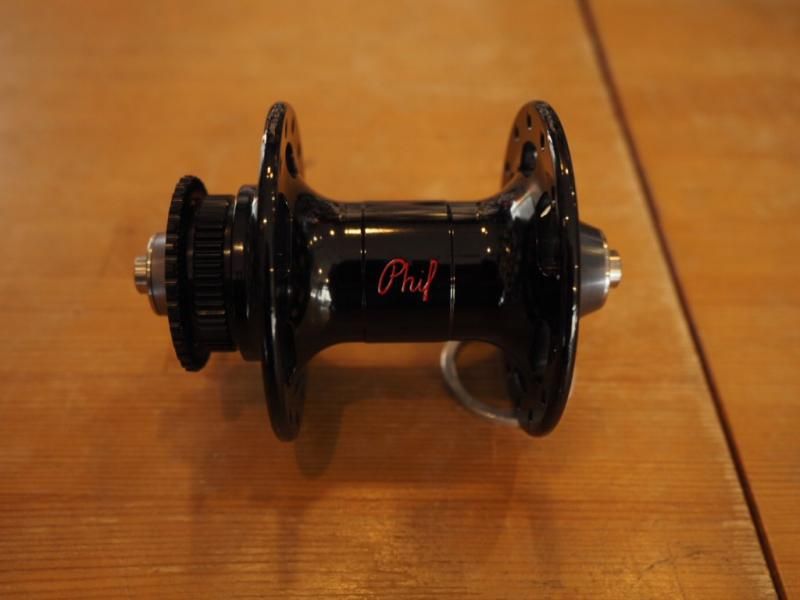 philwood/ե륦åɡcenter lock disc hub front(black) 28H(QR)