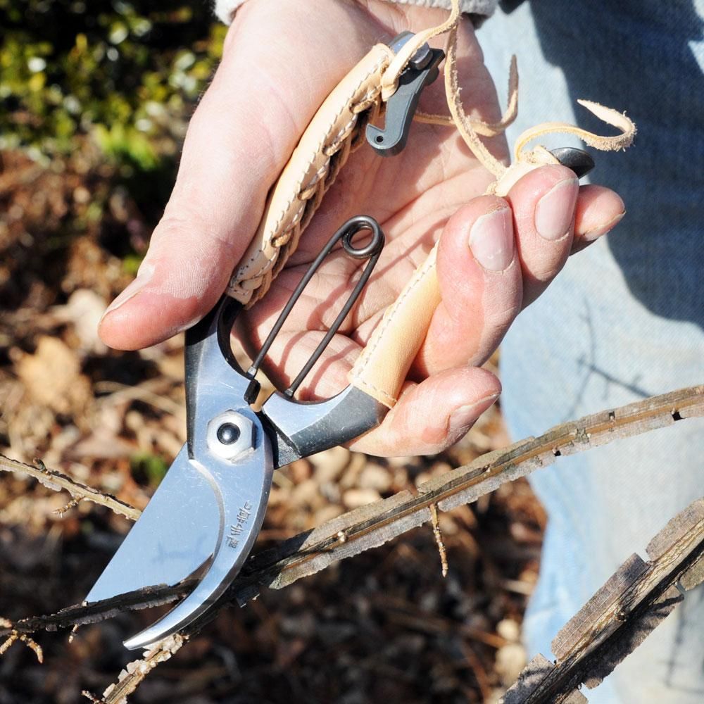 職人手作り 剪定ばさみ7インチ（本革巻） - GARDEN ROOMS - ポール