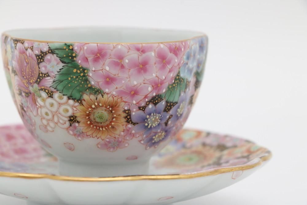【九谷焼】雅彩 谷敷正人 花器 花瓶 伝統工芸 石川 箱なし 松 めでた柄 茶 九谷焼】雅彩 谷敷正人 花器 花瓶 伝統工芸 石川 箱なし 松 めでた柄