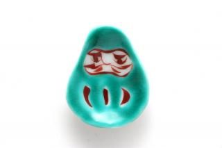 Ϥ Ф