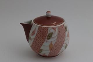 林 美佳里 - 石川の伝統工芸 九谷焼作家通販サイト｜ギャラリー結