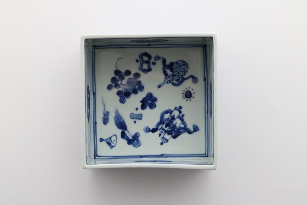 BB-IZUMI|作家ものの器-萠窯 色絵四方鉢（中）