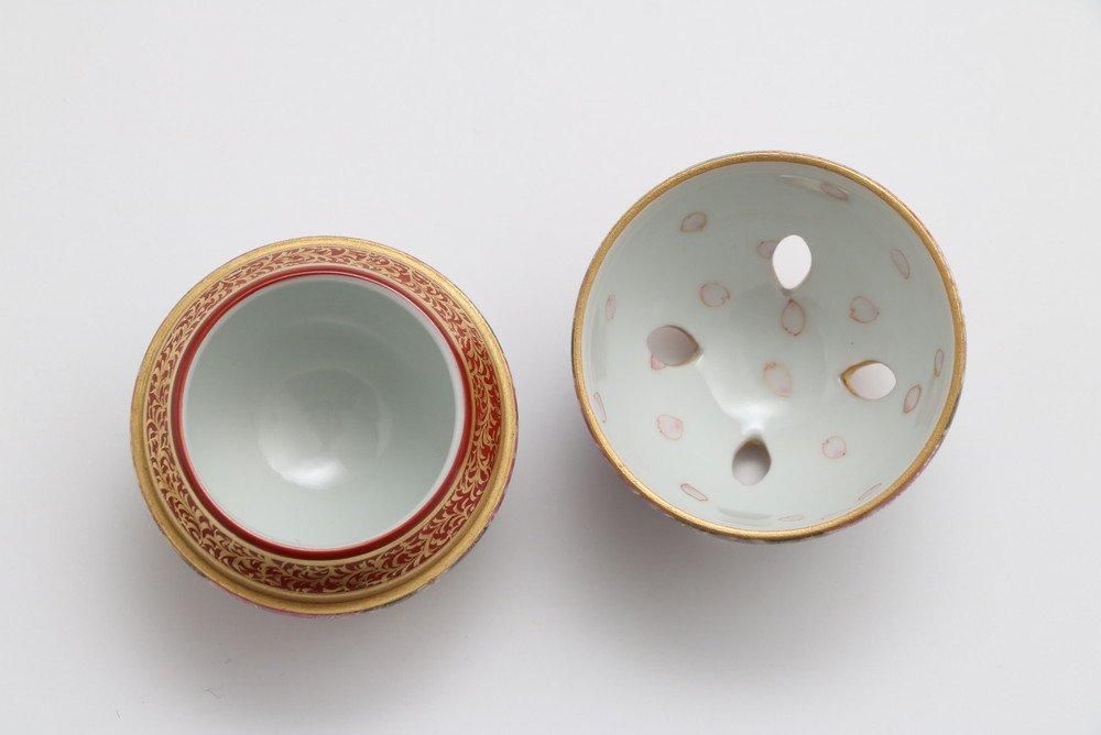 【窯上がり商品】茶道具　巻物香炉　九谷焼　豪華絢爛　本金金花詰　GIFT対応可 楽天市場】九谷焼 3.5号香炉 本金花詰/真山＜送料無料＞香炉