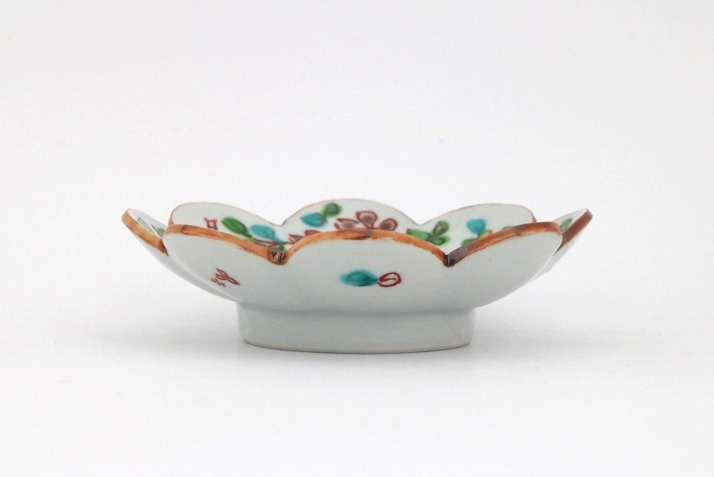 輪花皿 赤絵牡丹文 - 石川の伝統工芸 九谷焼作家通販サイト