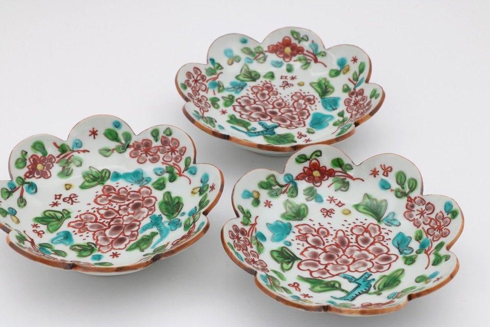 輪花皿 赤絵牡丹文 - 石川の伝統工芸 九谷焼作家通販サイト