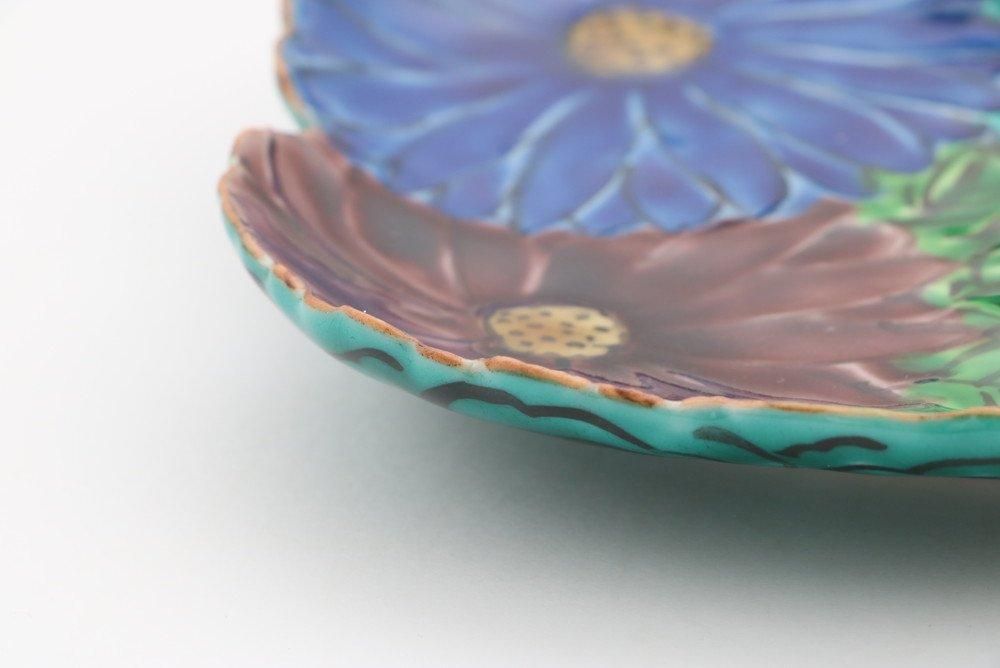 アンティーク九谷焼の大皿　カラフルな菊の絵尽くし アンティーク九谷焼の大皿 カラフルな菊の絵尽くし アンティーク
