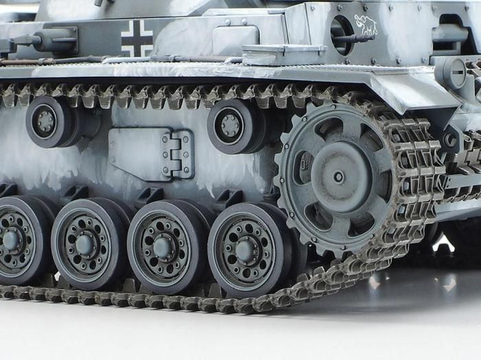 ドイツ陸軍3号戦車M/N型 雑誌付き ドイツ陸軍3号戦車M/N型 雑誌付き ドイツIII号戦車 N型 (