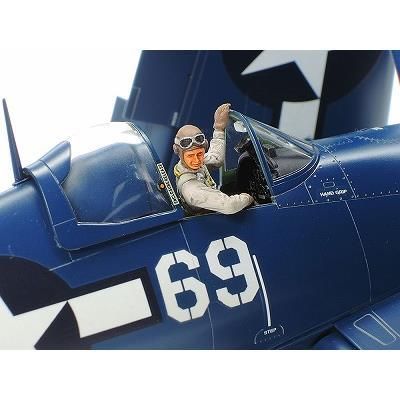 タミヤ】61085)1/48 ヴォート F4U-1D コルセア モトタグ牽引 タミヤ】61085)1/48 ヴォート F4U-1D コルセア モトタグ牽引