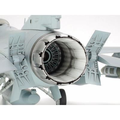 1/32 ロッキードマーチン F-16CJ[ブロック50] ファイティング