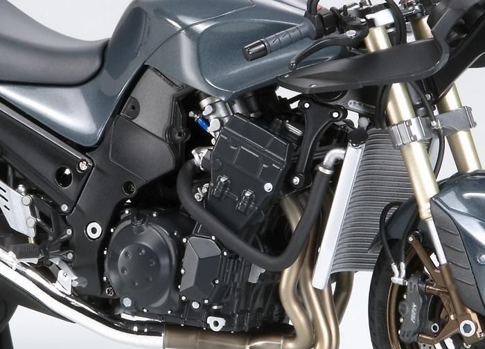 タミヤ】14111)1/12 カワサキ ZZR1400 - 福岡のプラモデル専門店