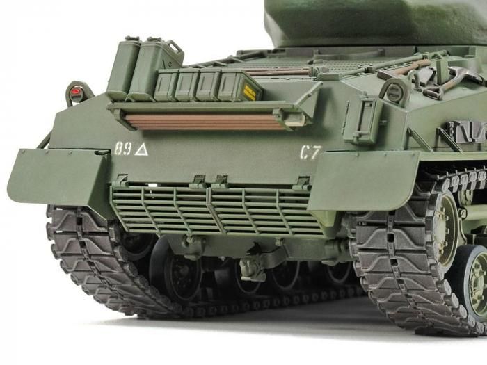 1/35アメリカ戦車M4A3E8シャーマン完成品 タミヤ】35359)1/35 アメリカ戦車 M4A3E8 シャーマン イージーエイト