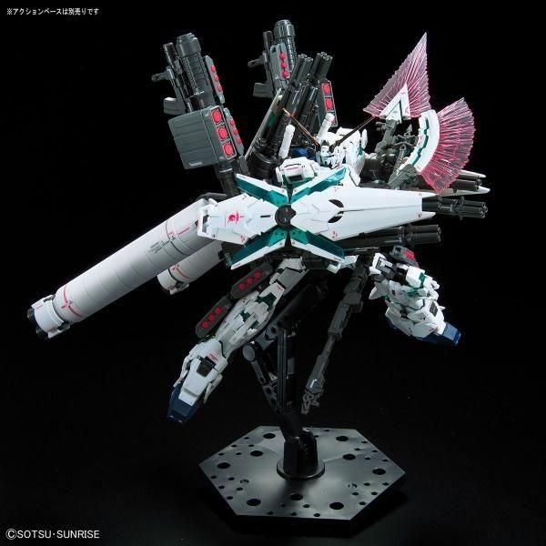 バンダイ】RG 1/144 フルアーマー・ユニコーンガンダム - ホビー