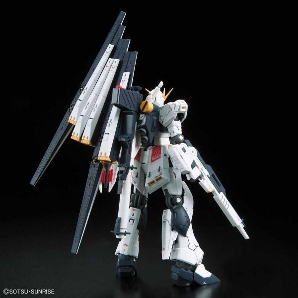 バンダイ】RG 1/144 RG νガンダム - 福岡のプラモデル専門店