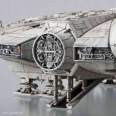 バンダイ】1/144 ミレニアム・ファルコン(スター・ウォーズ バンダイ】1/144 ミレニアム・ファルコン(スター・ウォーズ