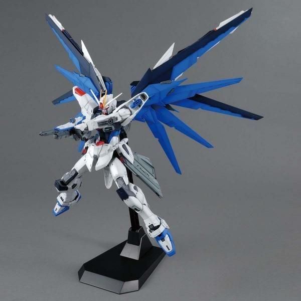 バンダイ】MG ZGMF-X10A フリーダムガンダム Ver.2.0 - ホビー