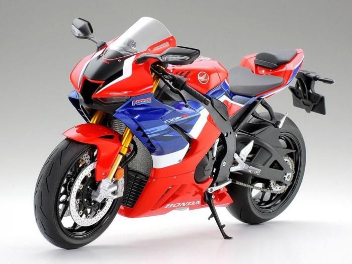 タミヤバイクプラモデル1/12塗装済完成品ホンダCBR1000RR-R タミヤ 1/12 Honda CBR1000RR-R FIREBLADE SP | タミヤ