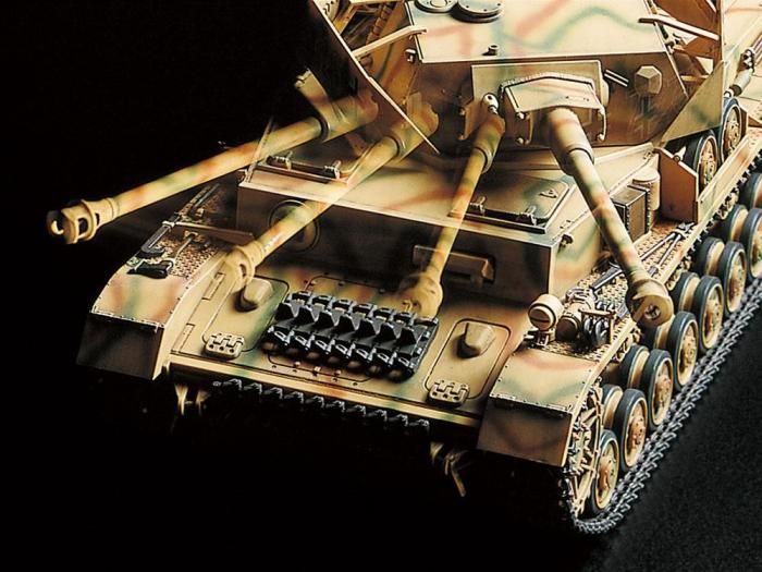 タミヤ】48218)1/35RC ドイツIV号戦車J型 (専用プロポ付き