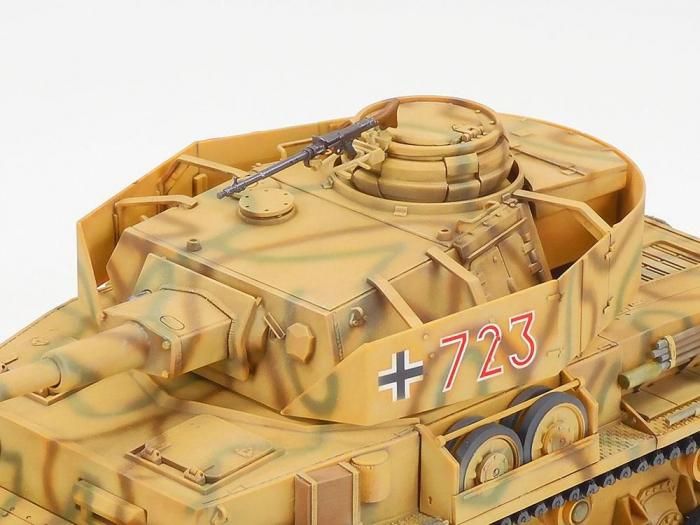 タミヤ】48218)1/35RC ドイツIV号戦車J型 (専用プロポ付き