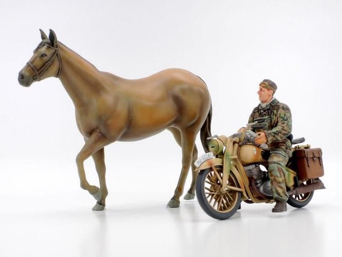 ミニチュアモデルシリーズ 3個セット 12分の1らしいです 81rrBpzbAjL._UF350,350_QL50_.jpg