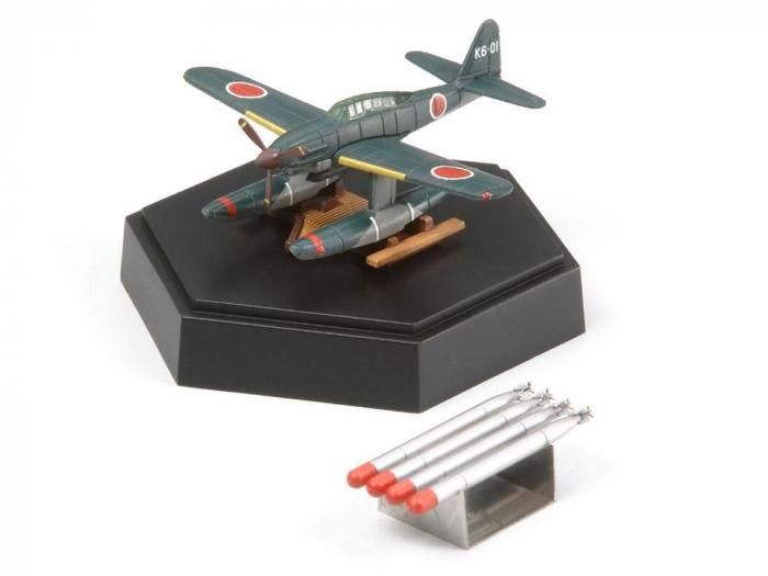 タミヤ1/350伊-400スペシャルエディション完成品 Amazon | タミヤ 1/350 スケール特別企画 日本特型潜水艦 伊-400