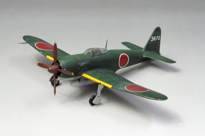 ファインモールド】FQ01)1/72 帝国海軍 局地戦闘機 烈風一一型
