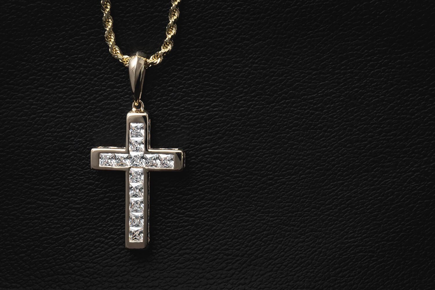 10K イエローゴールド ペンダント Mサイズ 3-9577-01BB - AVALANCHE