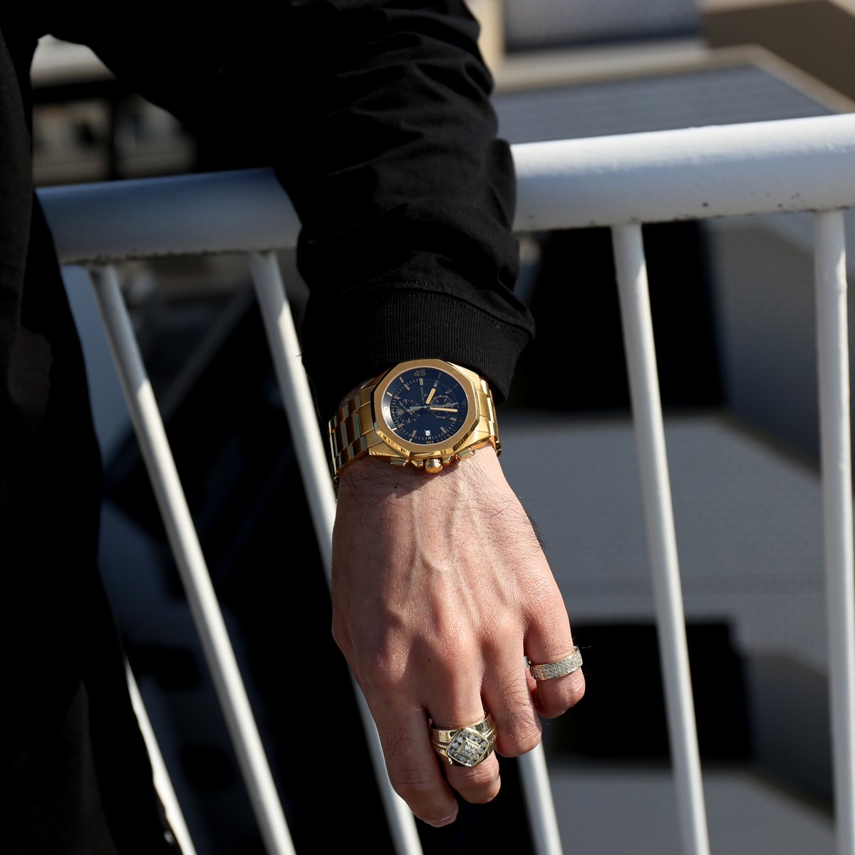 アヴァランチ　クリスタルカーター　腕時計　ダイアモンドモデル