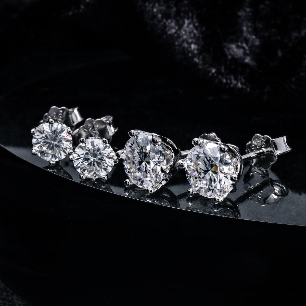 モアサナイト シルバー ピアス 5mm 6PRONG-0.5CT - AVALANCHE