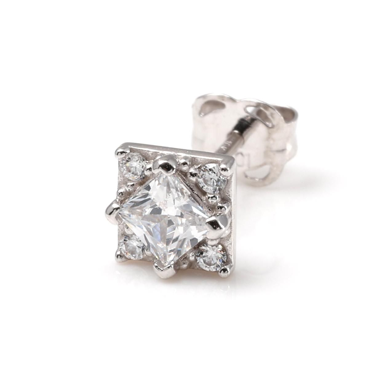 アヴァランチ　10k ホワイトゴールド　ダイヤモンドピアス　5mm 10K ホワイトゴールド ピアス 5mm - AVALANCHE OFFICIAL STORE