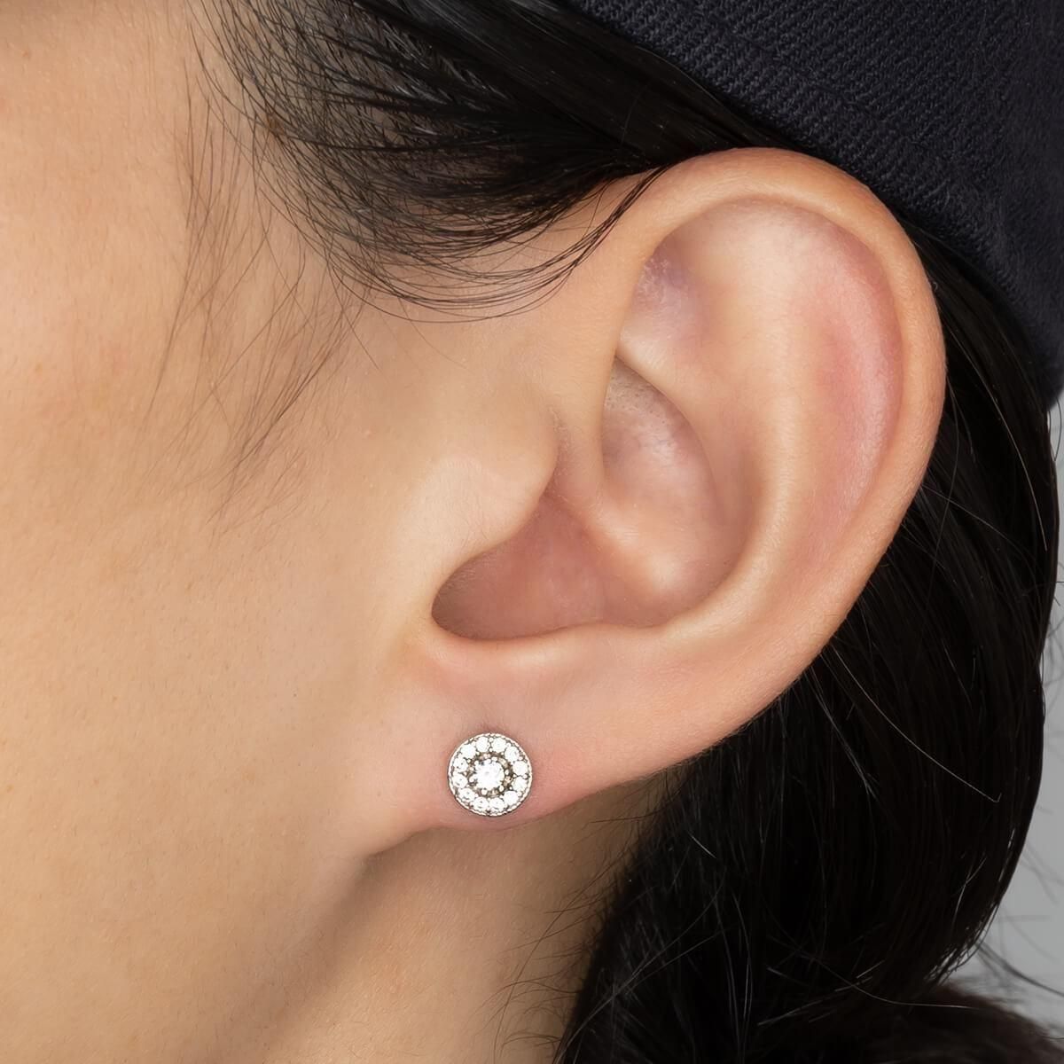 アヴァランチ　ダイヤモンド 18Kホワイトゴールド ピアス 4mm 両耳　最安値 アヴァランチダイヤモンド 18Kホワイトゴールド ピアス 4mm 両耳最安値