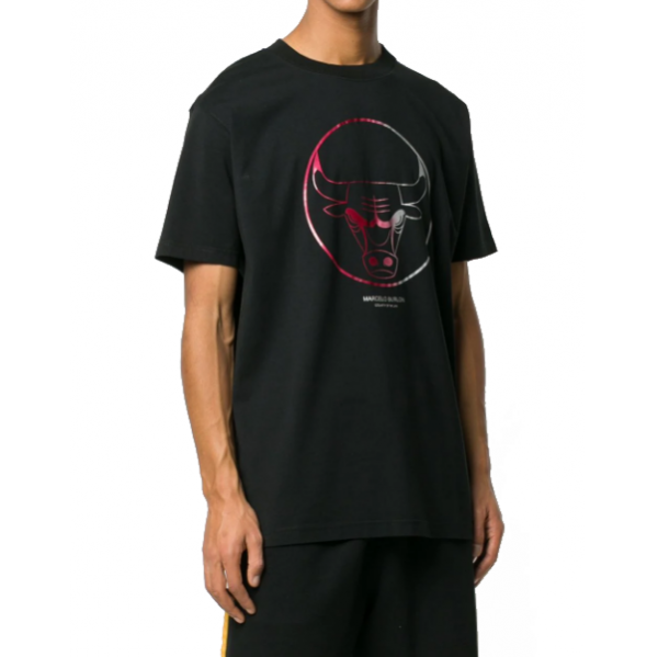 CHICAGO BULLS LOGO T-SHIRT / シカゴブルズ / NBA / Tシャツ - マルセロバーロン｜Marcelo  Buronの通販店舗【マルセロバーロンスタイル】NBA × MARCELO BURLON / T-SHIRT / ブラック / Tシャツ