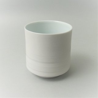白磁三段彫フリーカップ