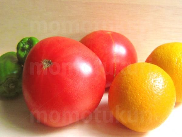 99円から390円素材sozai 夏野菜 トマト ピーマン オレンジの写真