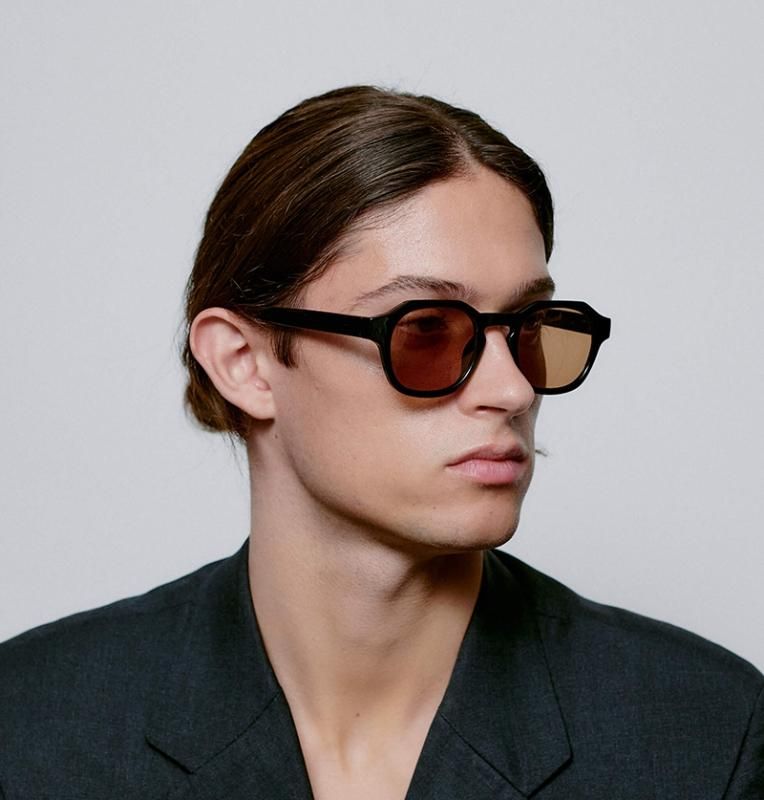 A.kjaerbede Sunglass (ZAN) | クラシックなユニセックス