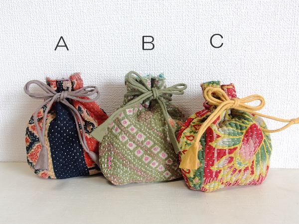カンタ刺繍 巾着ポーチ アジア雑貨店ワルンチャンプール エスニック ナチュラルファッション タイやバリ島の上質なアジアの手仕事 モン族 フェアトレード カンタ刺繍 巾着ポーチ アジア雑貨店ワルンチャンプール エスニック ナチュラルファッション タイやバリ島の上質なアジアの手仕事 モン族 フェアトレード