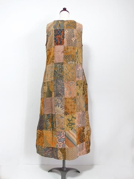 オールドバティックのパッチワーク ワンピース A アジア雑貨店ワルンチャンプール エスニック ナチュラルファッション タイやバリ島の上質なアジアの手仕事 モン族 フェアトレード