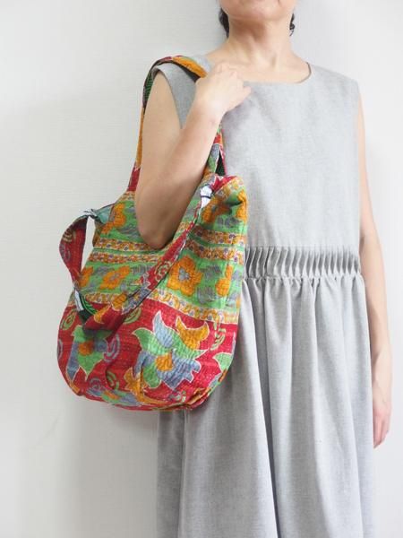 Various Shop カンタ刺繍 2ウェイバッグ 921 アジア雑貨店ワルンチャンプール エスニック ナチュラルファッション タイやバリ島の上質なアジアの手仕事 モン族 フェアトレード Various Shop カンタ刺繍 2ウェイバッグ 921 アジア雑貨店ワルンチャンプール エスニック ナチュラルファッション タイやバリ島の上質なアジアの手仕事 モン族 フェアトレード