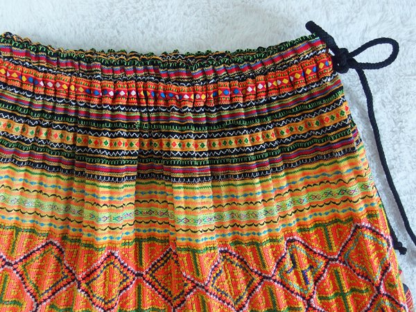 モン族 刺繍 スカート