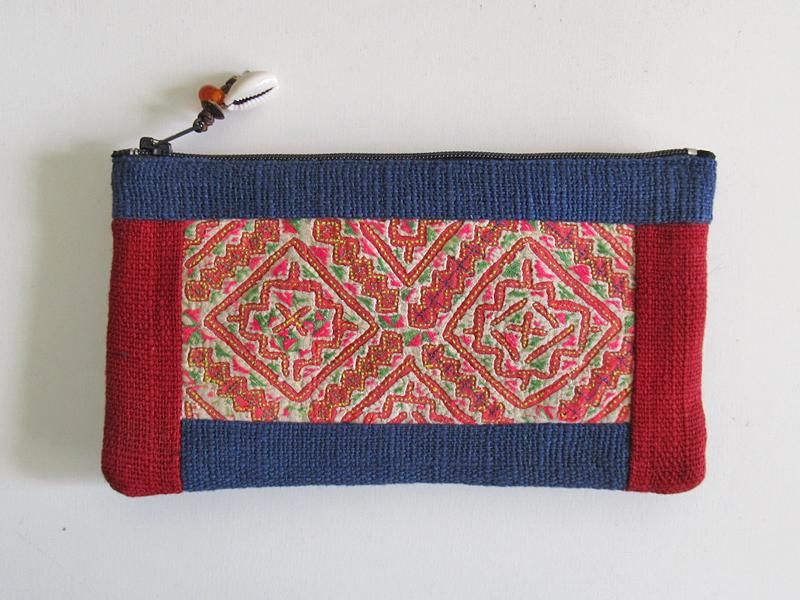 モン族横長ポーチ 手刺繍布 55f - アジア雑貨店ワルンチャン