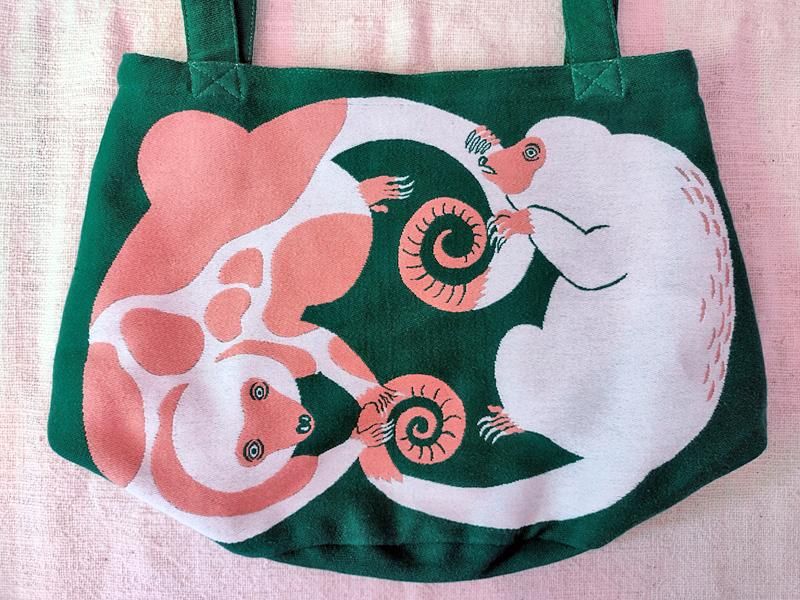 morita MiW トートバッグ 樹枝のシッポのクスクスたち | 立体感