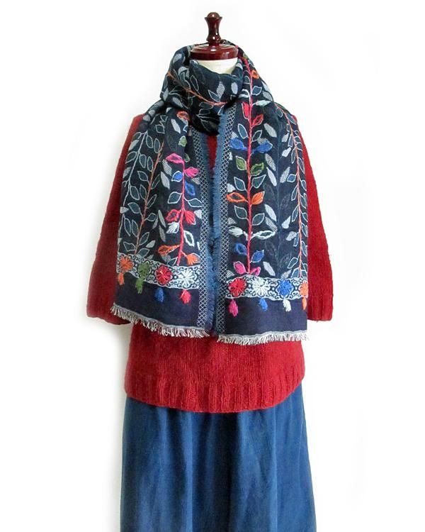 ウールコットン 手刺繍入り ジャガード織りショール NV ウールコットン 手刺繍入り ジャガード織りショール NV