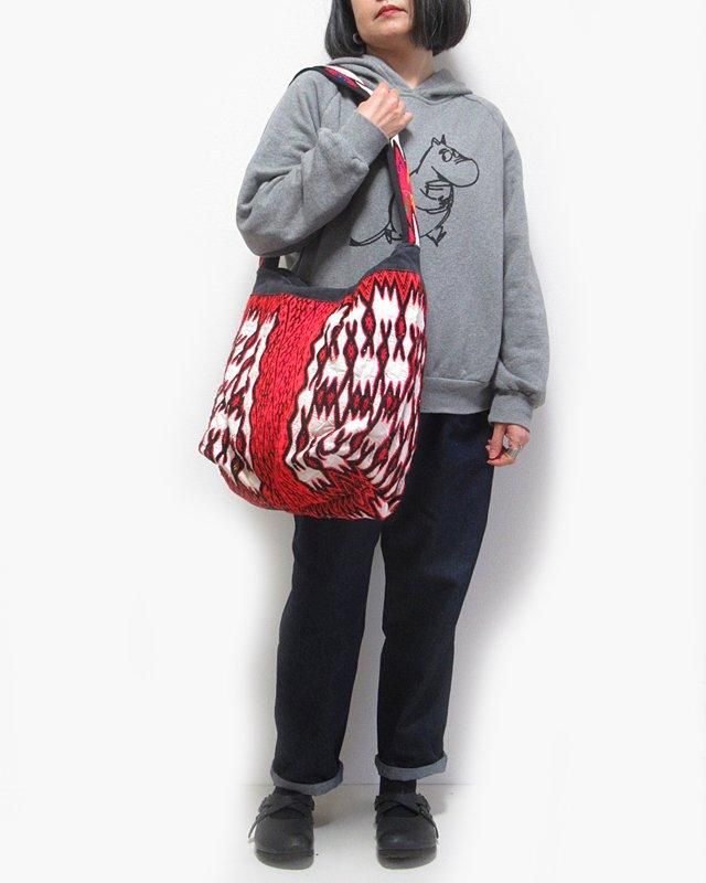 大花モン族 ウール刺繍バッグ 218b | 大花モン族の民族衣装を使った