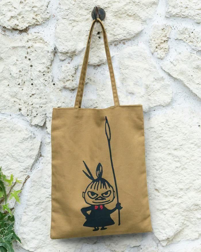 ムーミンシリーズ プリント手刺繍トートバッグ 槍を持つリトルミイ ピープルツリー フェアトレード