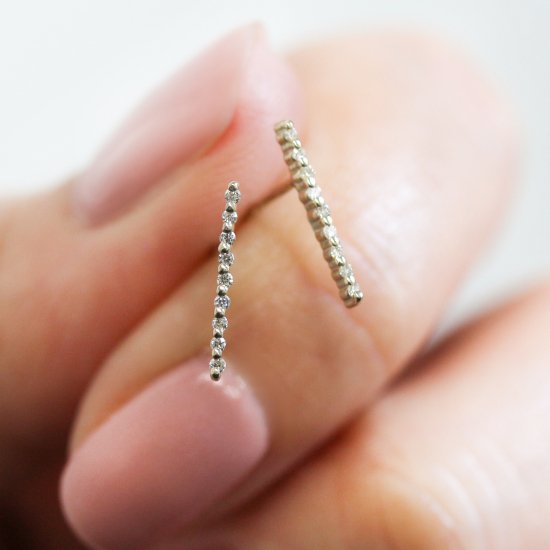 世界最小ダイヤモンド ラインピアス 1.2cm | １０金 - cui-cui