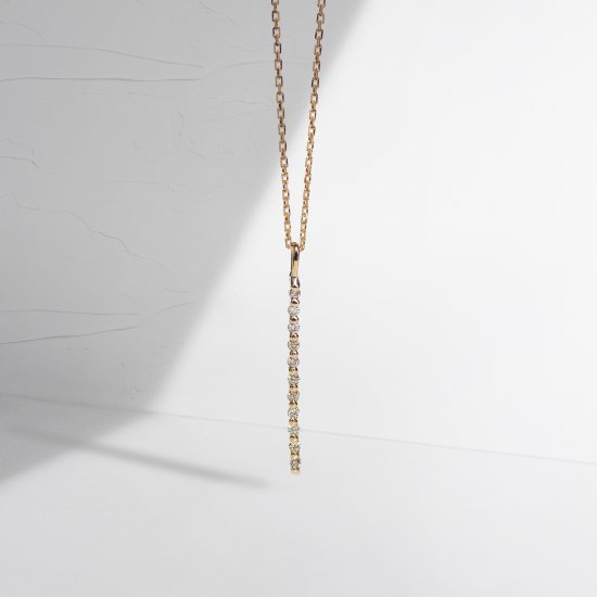 Tiny Diamond Line Necklace | K10YG