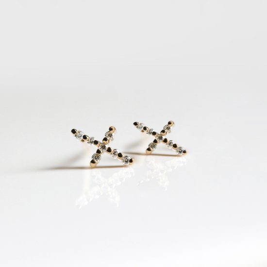 Diamond Tiny Cross Pierce | K10YG