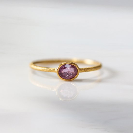 Oval Pink Sapphire Ring | K14YG