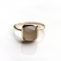 Gray Moonstone Cabochon Ring | K10YG