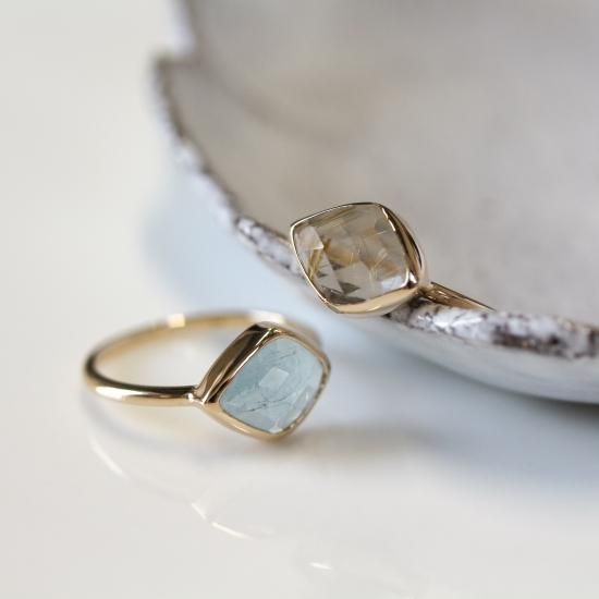 ミルキーアクアマリン リング | １０金 - cui-cui［キュイキュイ］